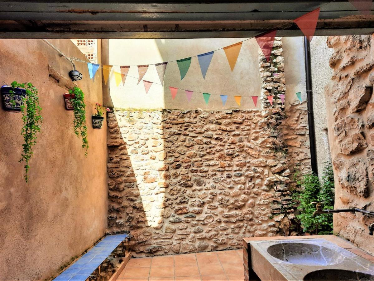 Hostal Casa Font Benissanet Exterior foto